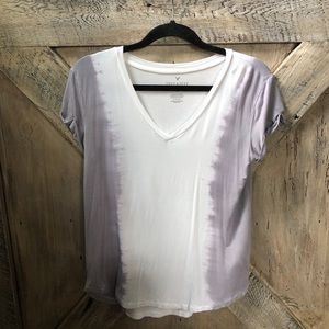 American Eagle tshirt